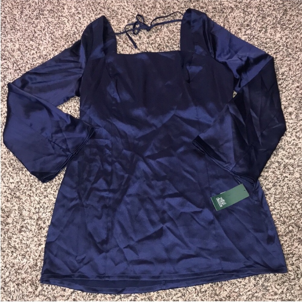 Wild Fable Bell Sleeve Low Tie Back Navy Pleated Mini Dress Size Large | NWOT - Picture 2 of 8